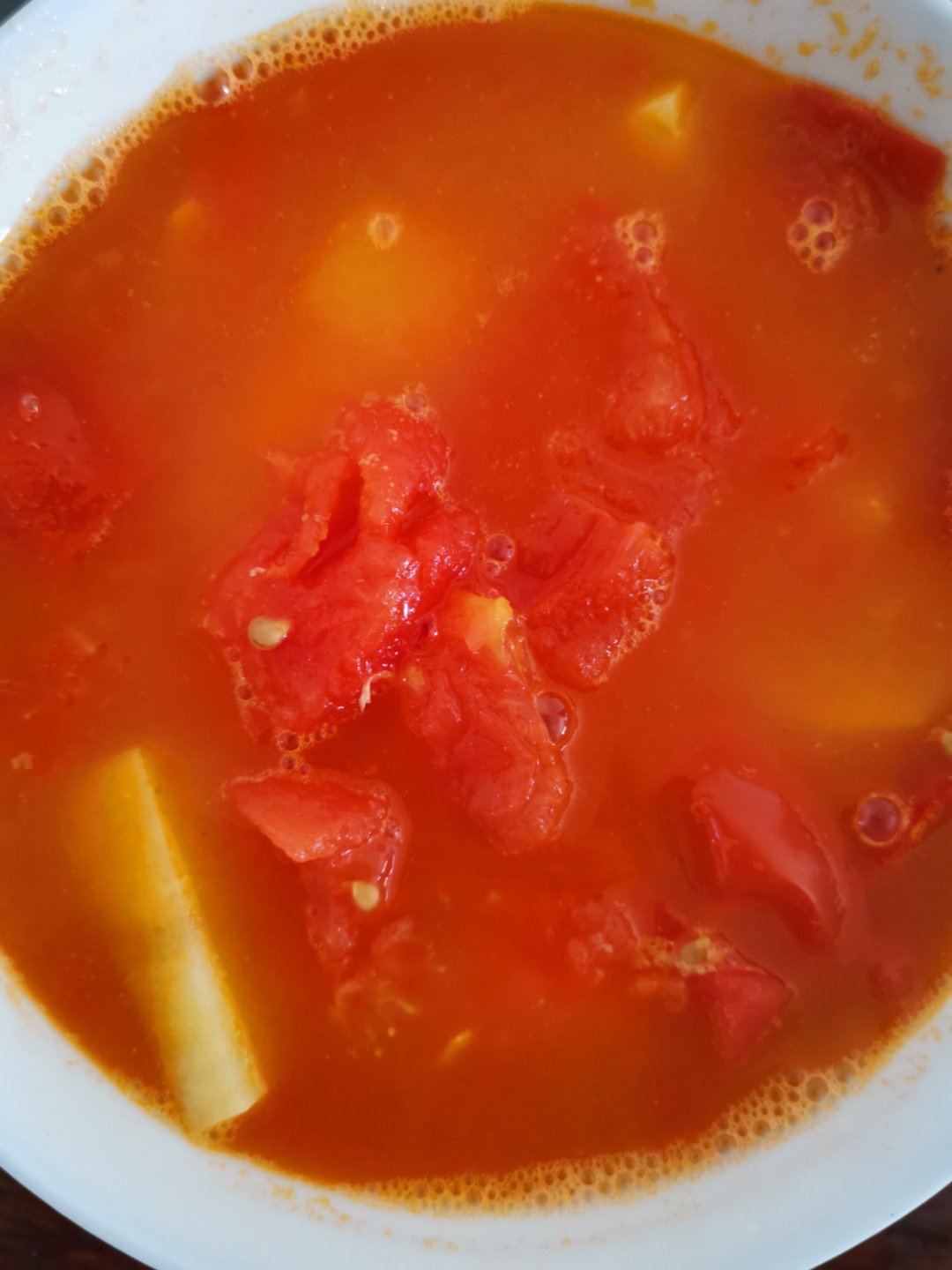 超级浓超好喝的番茄土豆汤