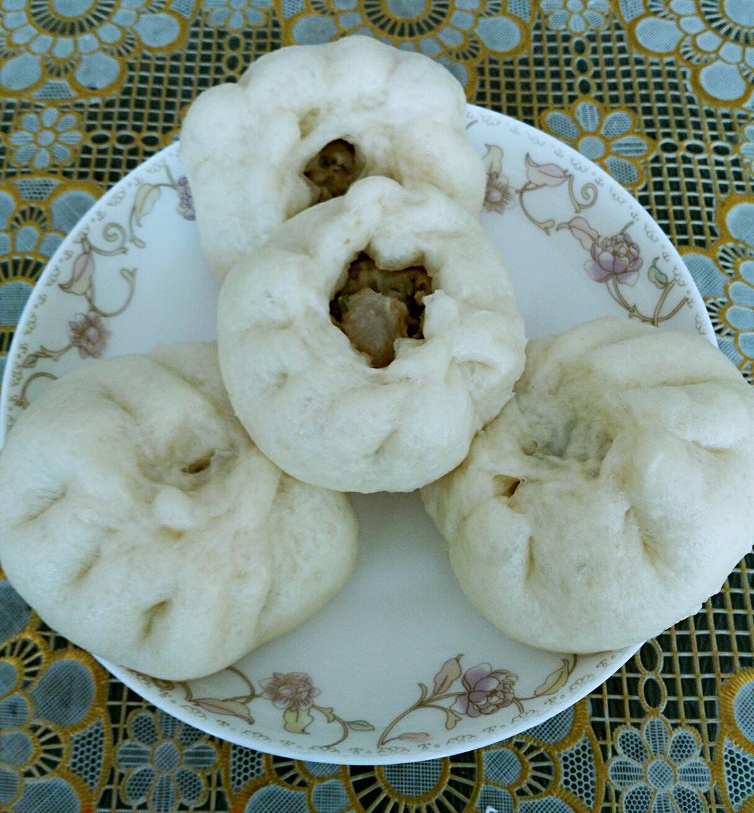 香菇肉包子