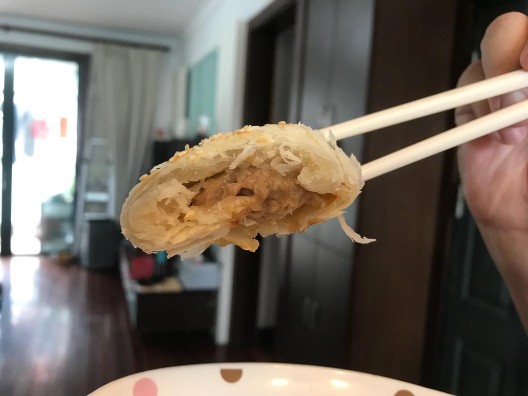 鲜美多汁的——榨菜鲜肉月饼