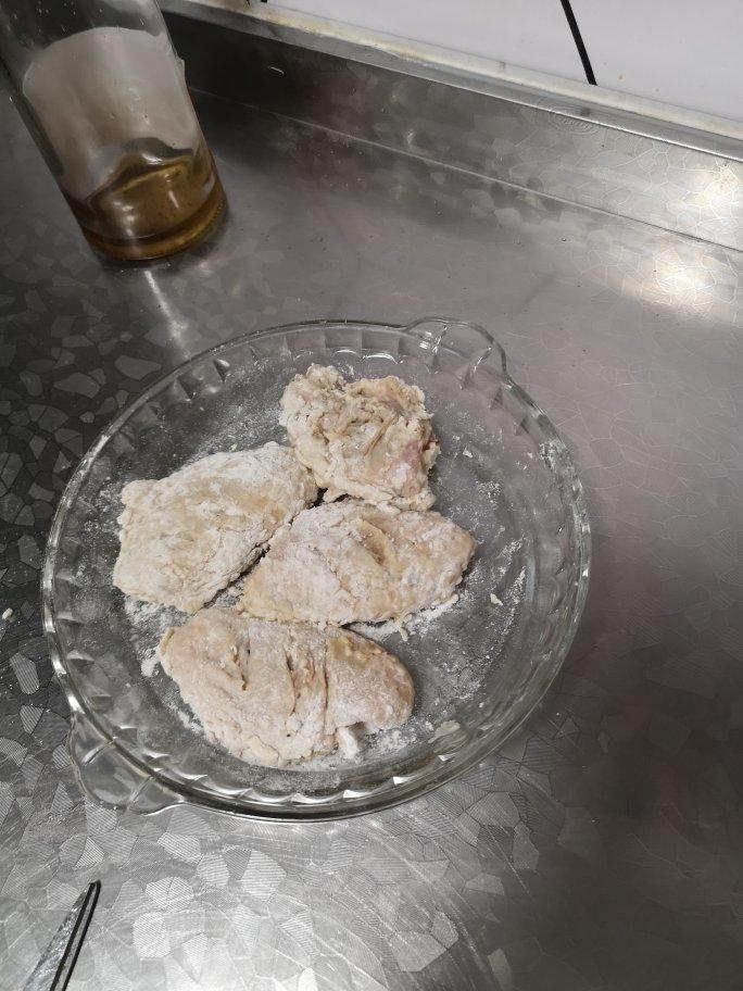 炸鸡翅（简易低配版无需炸鸡粉，无需面包糠，家常调料制作，家人吃不停😋，2.29日再次更新）