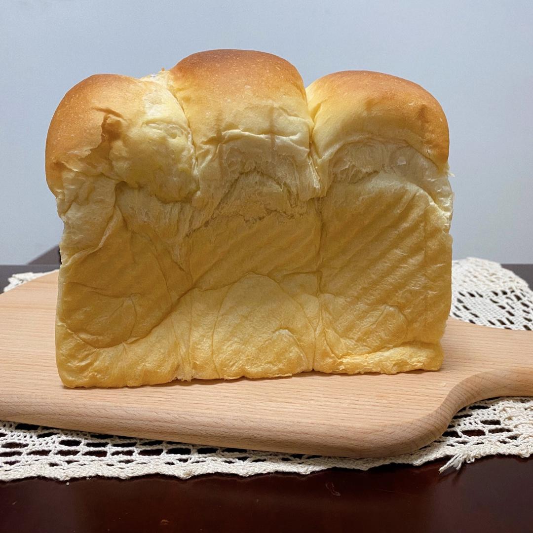 鲜奶吐司（老面法）
