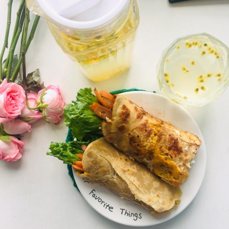 鼓大泡的鸡蛋灌饼