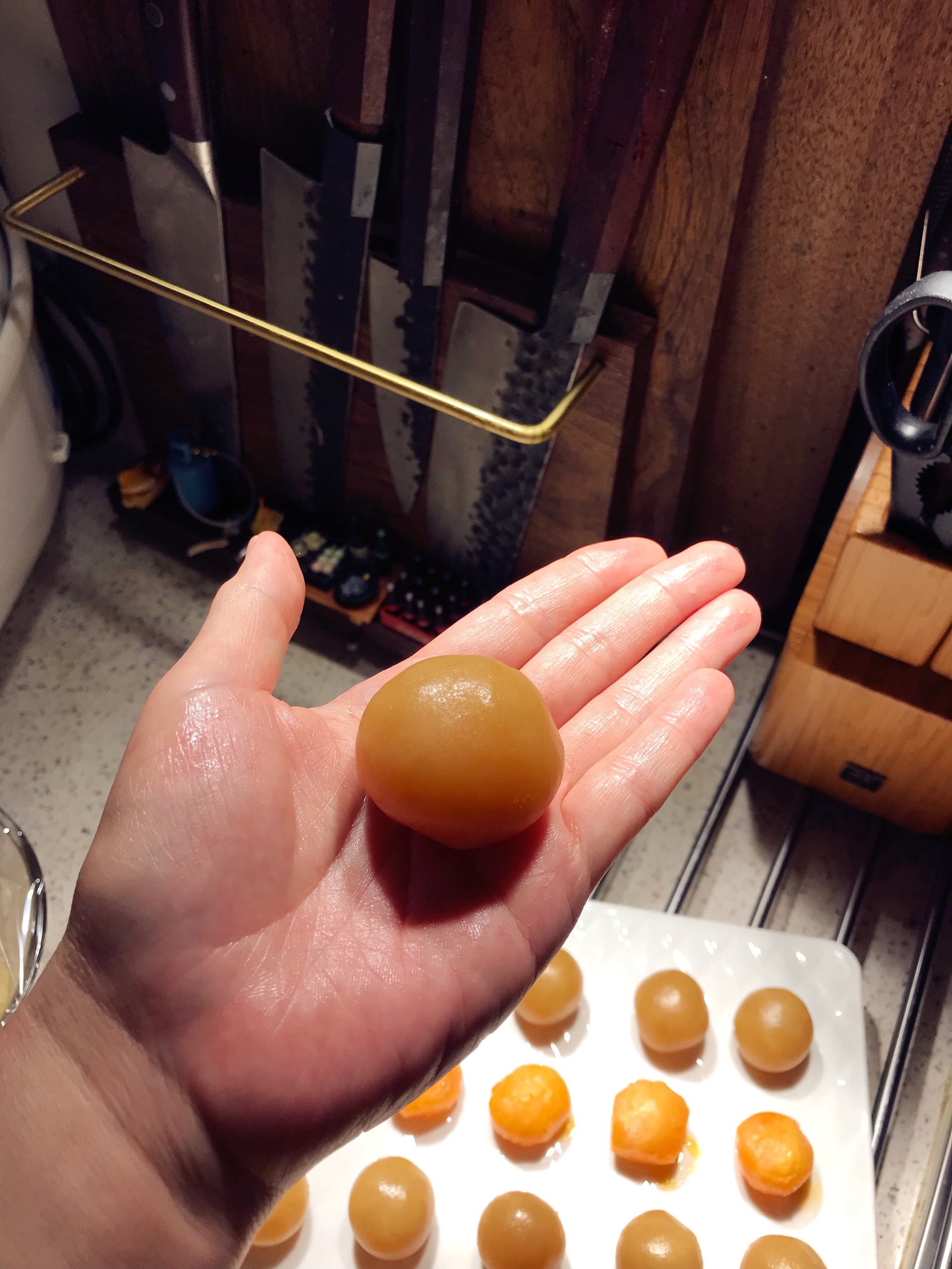 广式蛋黄莲蓉月饼🥮的做法 步骤18