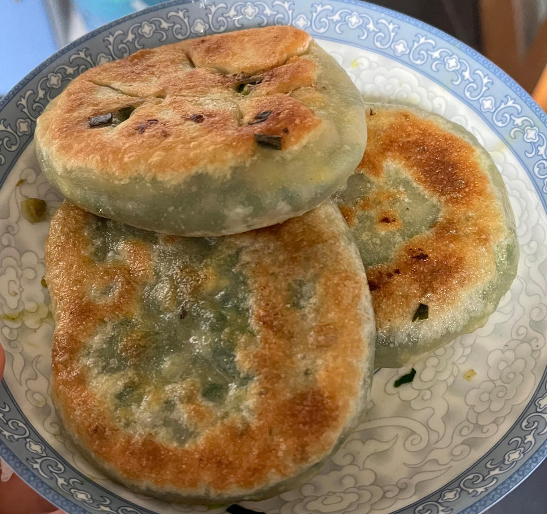 吹弹可破的韭菜盒子