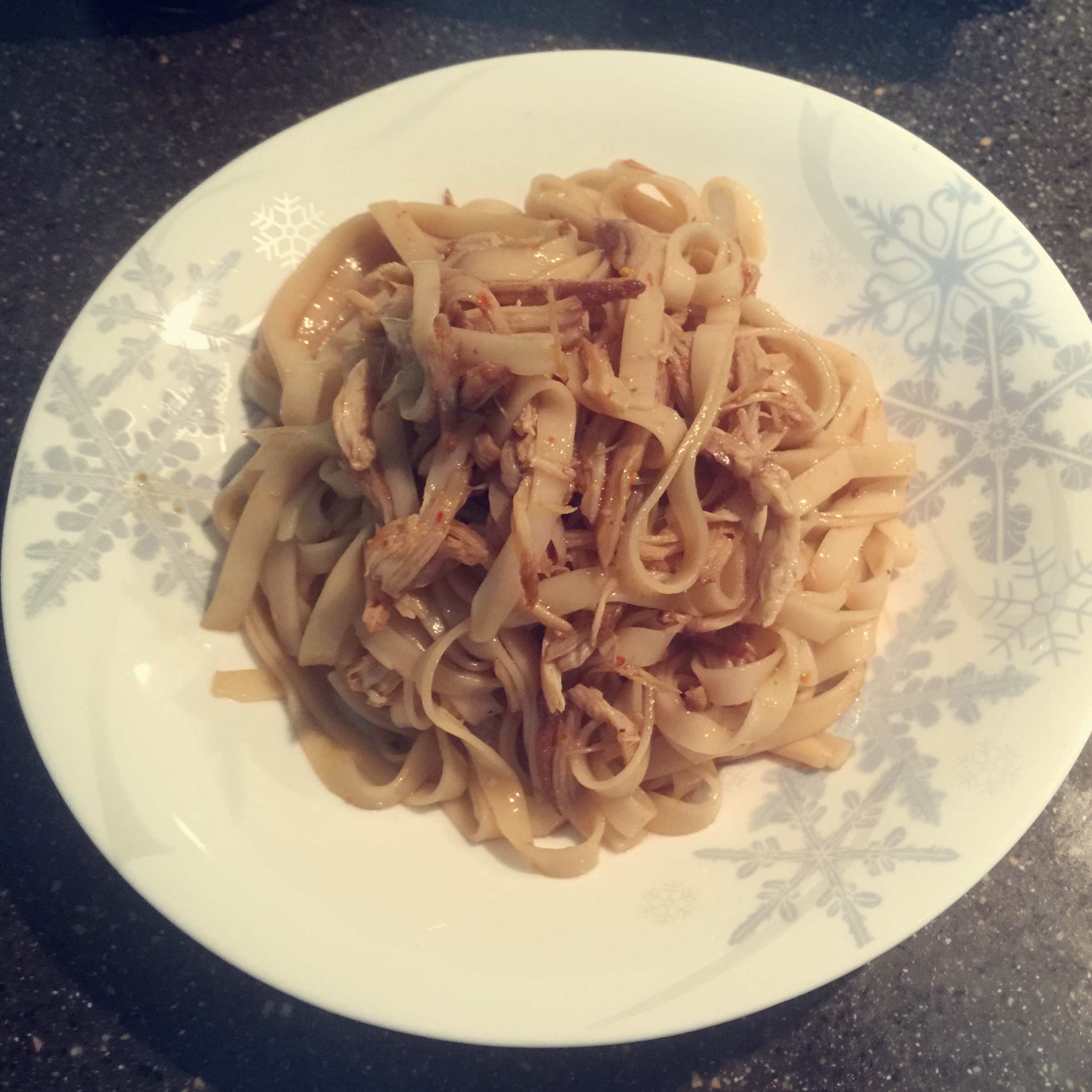 鸡丝凉面