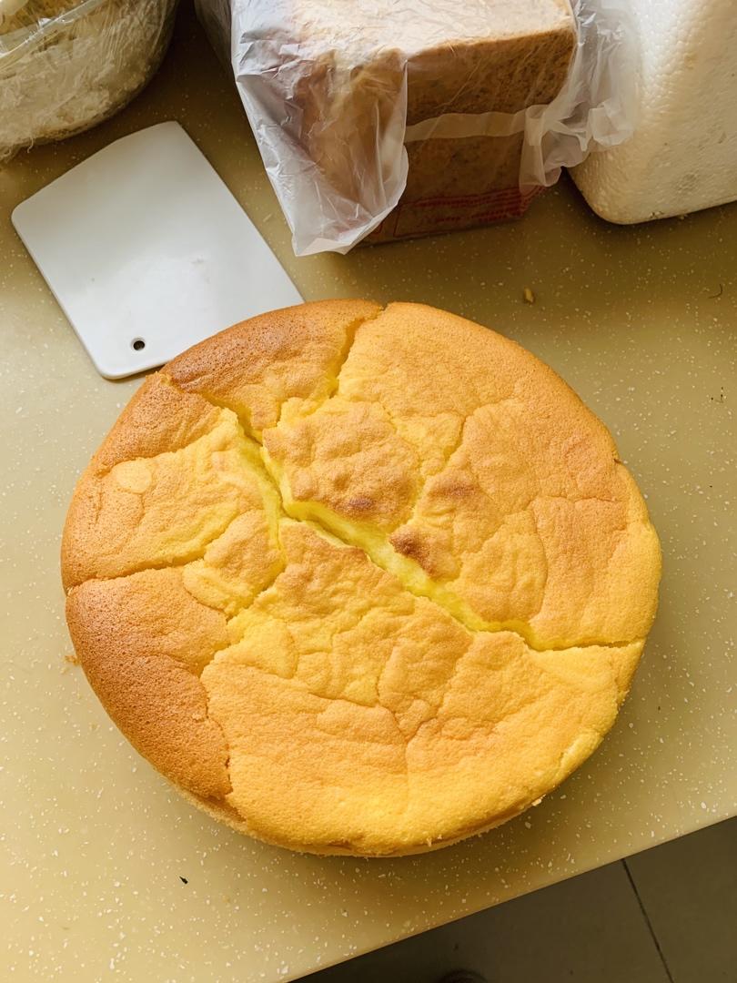 不开裂不回缩不掉皮的酸奶水浴法蛋糕