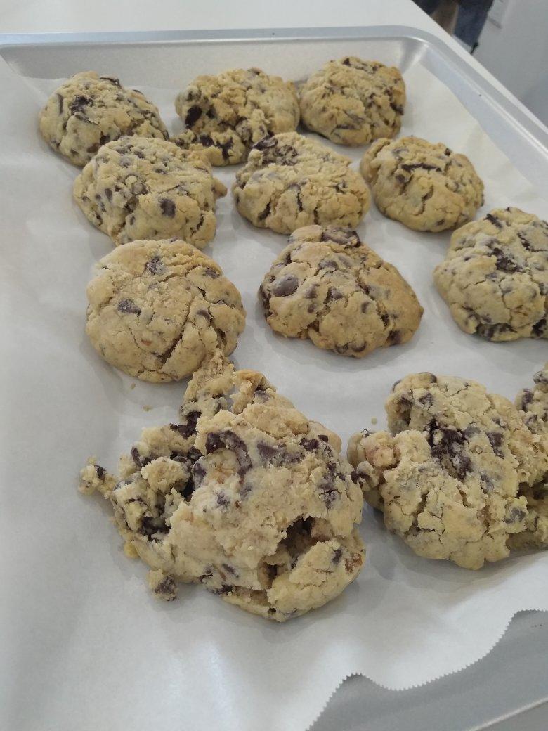 坊间传说纽约最好吃的巧克力曲奇饼Chocolate Chip Cookies at Levain Bakery