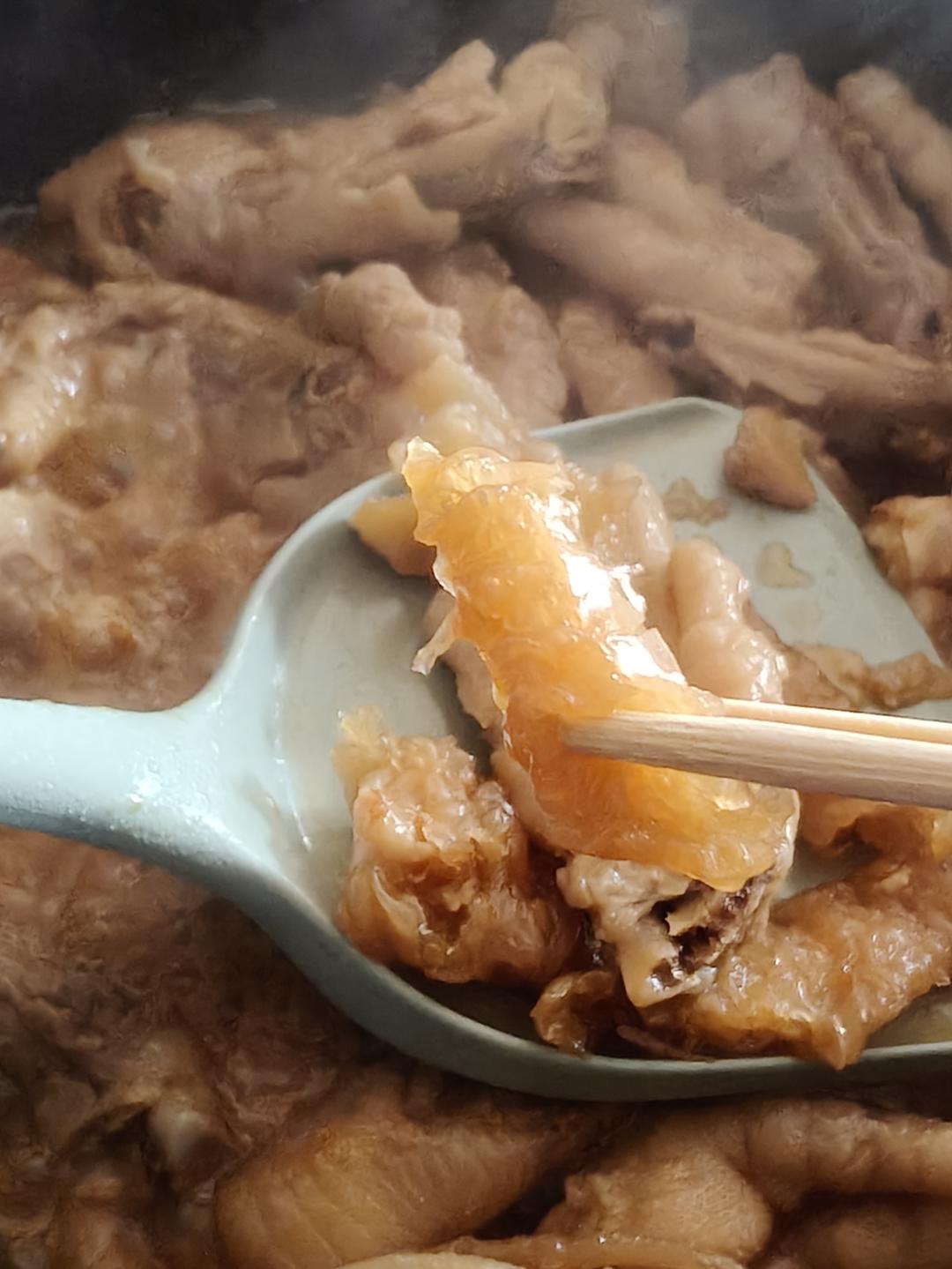 盐爆沙巴胶焖鸡爪🥘