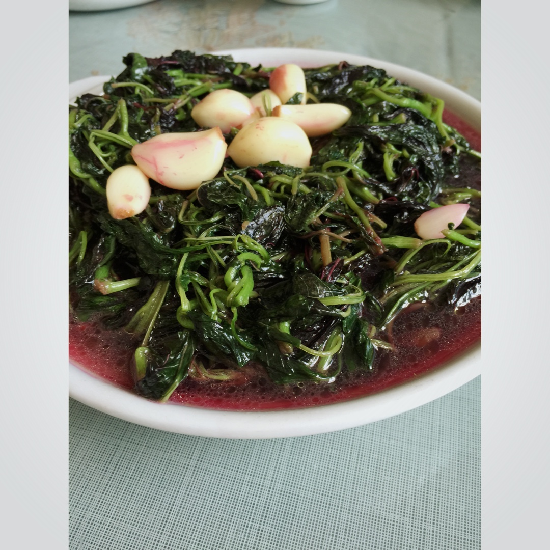 蒜茸炒红苋菜