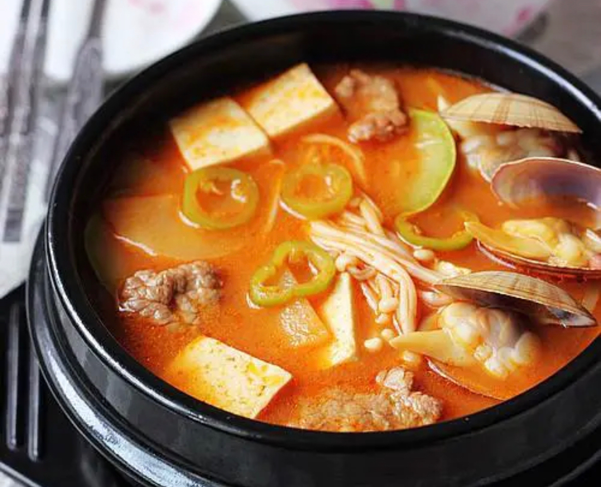 家里有啥放啥的韩式大酱汤味增汤的做法