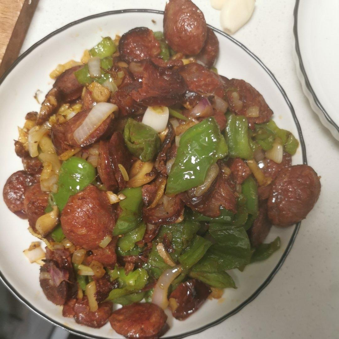 辣椒炒香肠