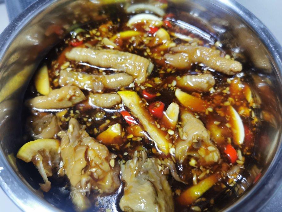 停不下来的秘制凉拌鸡爪