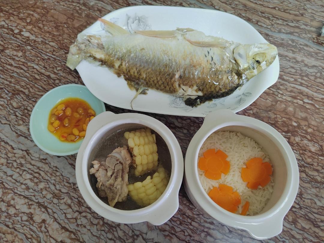 一个人的午餐