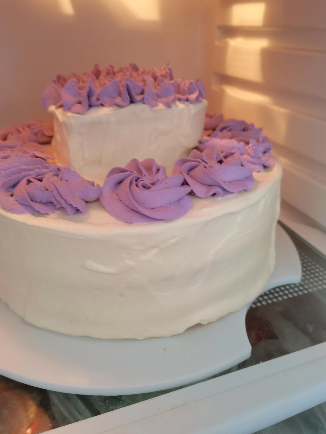 双层生日蛋糕
