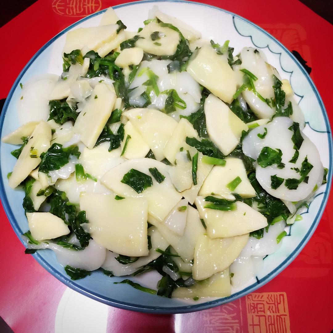 荠菜冬笋炒年糕，甜上加鲜！