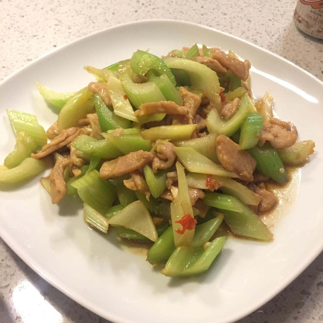 芹菜炒肉
