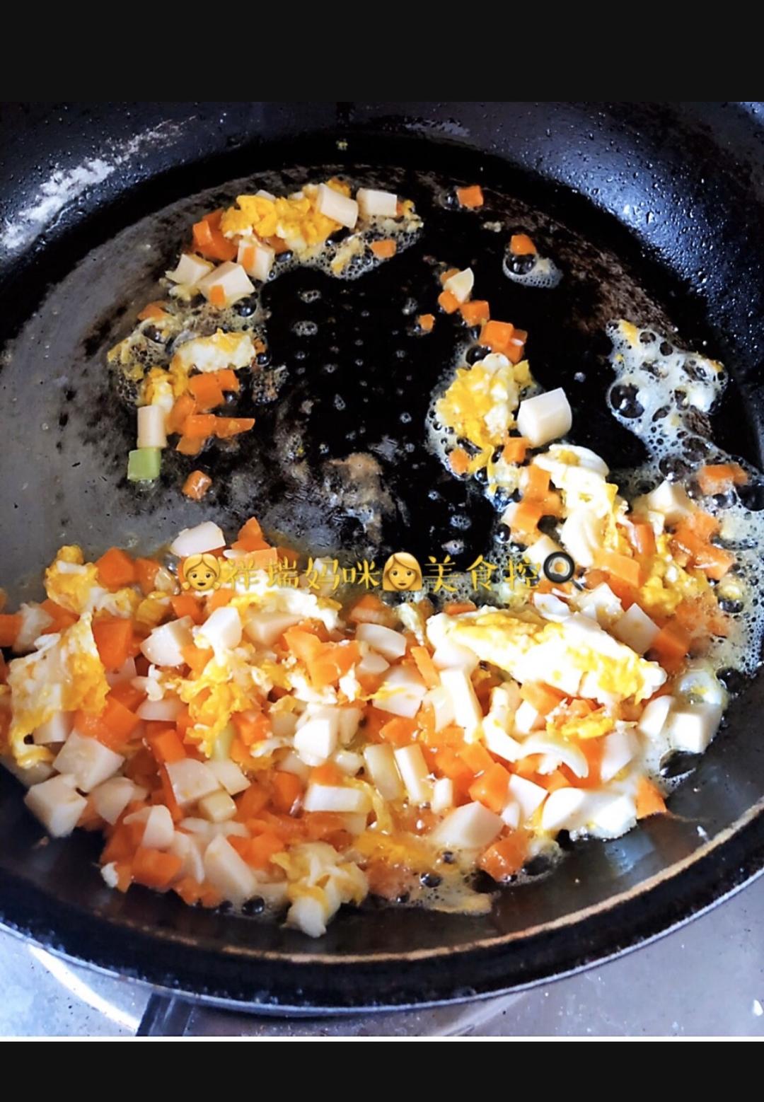 原创 仙草美食味道 亲子味道 鱼肠虾皮蛋炒饭的做法步骤图 美食美色亲子食记 下厨房