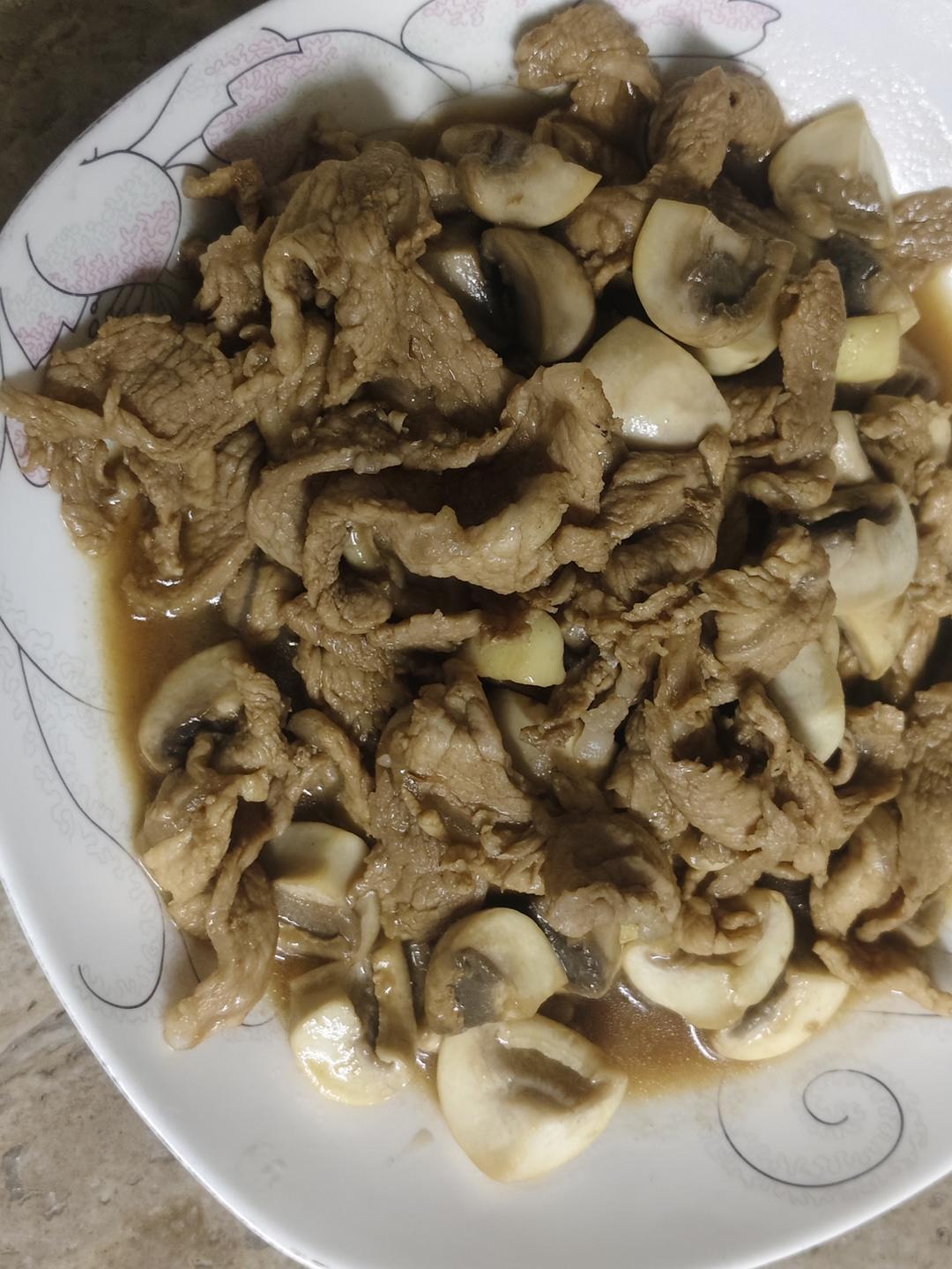 口蘑炒肉(强烈推荐太美味)