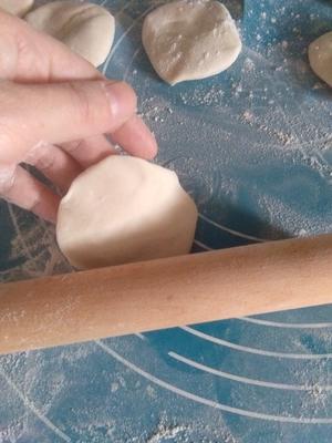 京酱肉丝饼皮（春饼皮）（饺子皮）的做法 步骤10