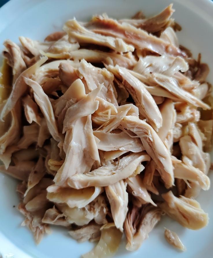 手撕鸡腿肉好吃不胖的减脂餐
