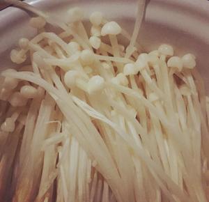 浓汤宝之韩式泡菜汤的做法 步骤1