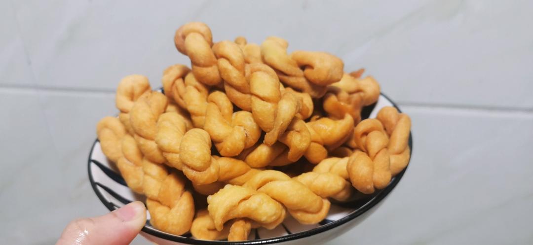 酥脆小麻花