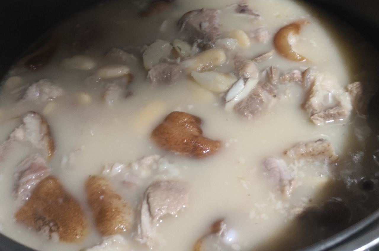 白芸豆炖猪蹄的做法