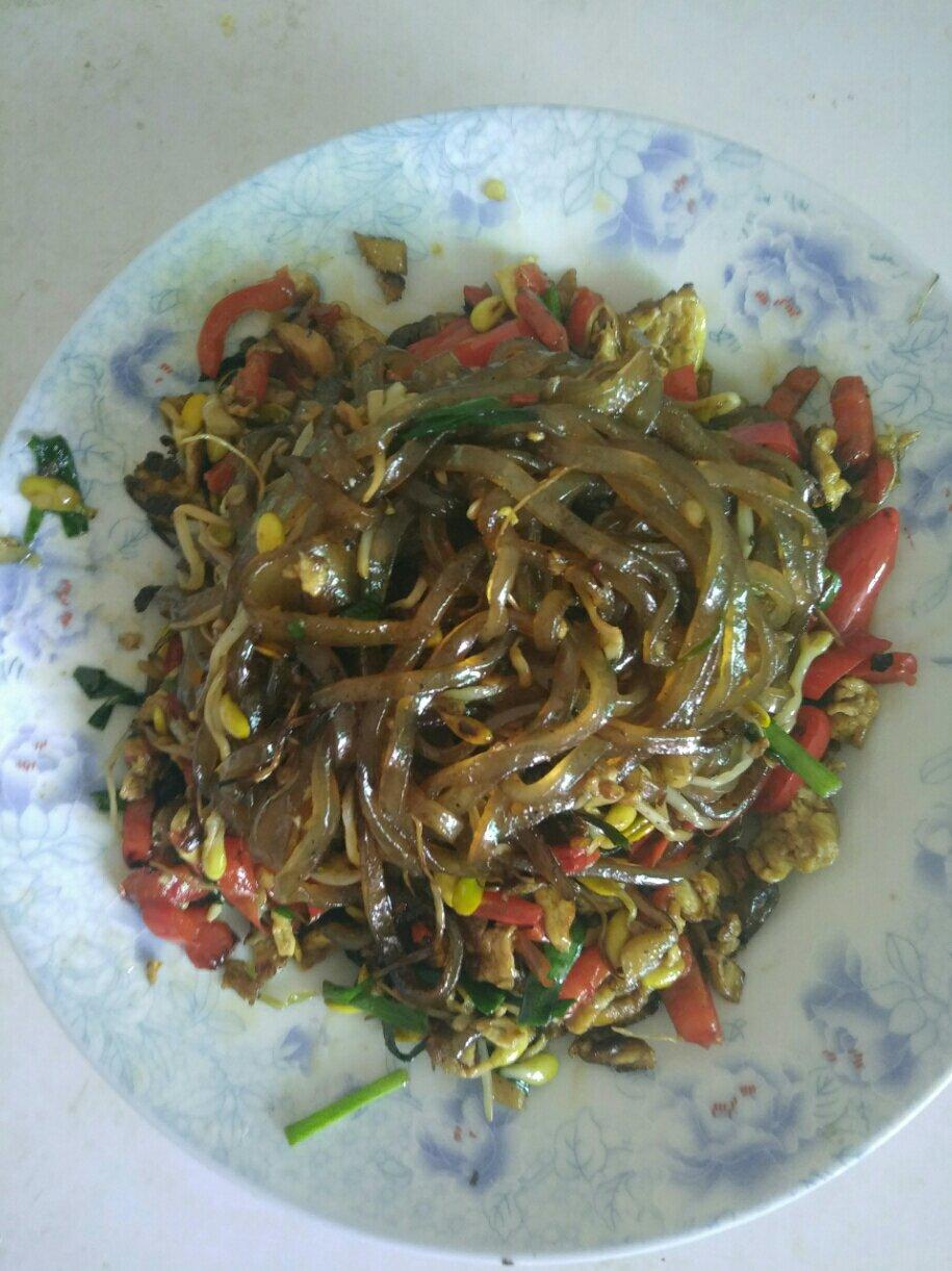 黄豆芽炒粉条