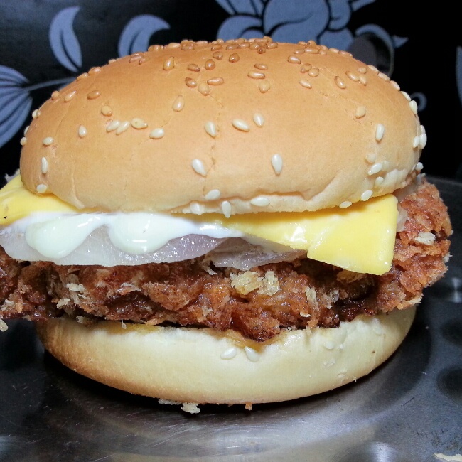 angramainyu做的鸡排汉堡