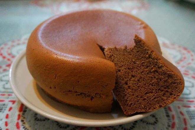电饭锅—巧克力戚风蛋糕的做法