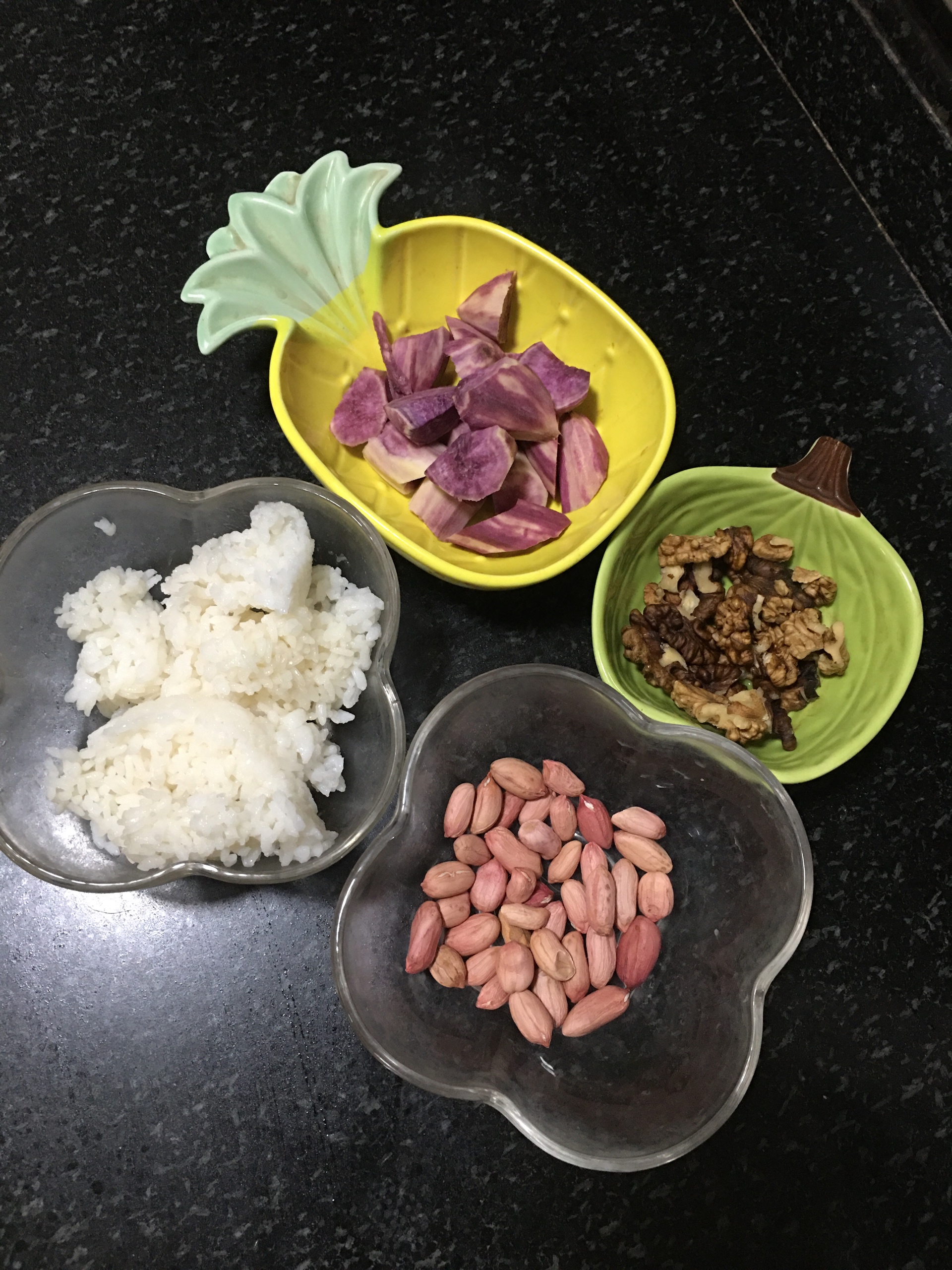 ༄「紫薯核桃米饭🍚糊」༄的做法 步骤1