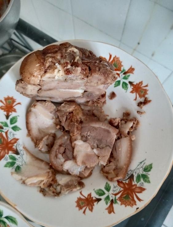 香而不腻的水晶肘子