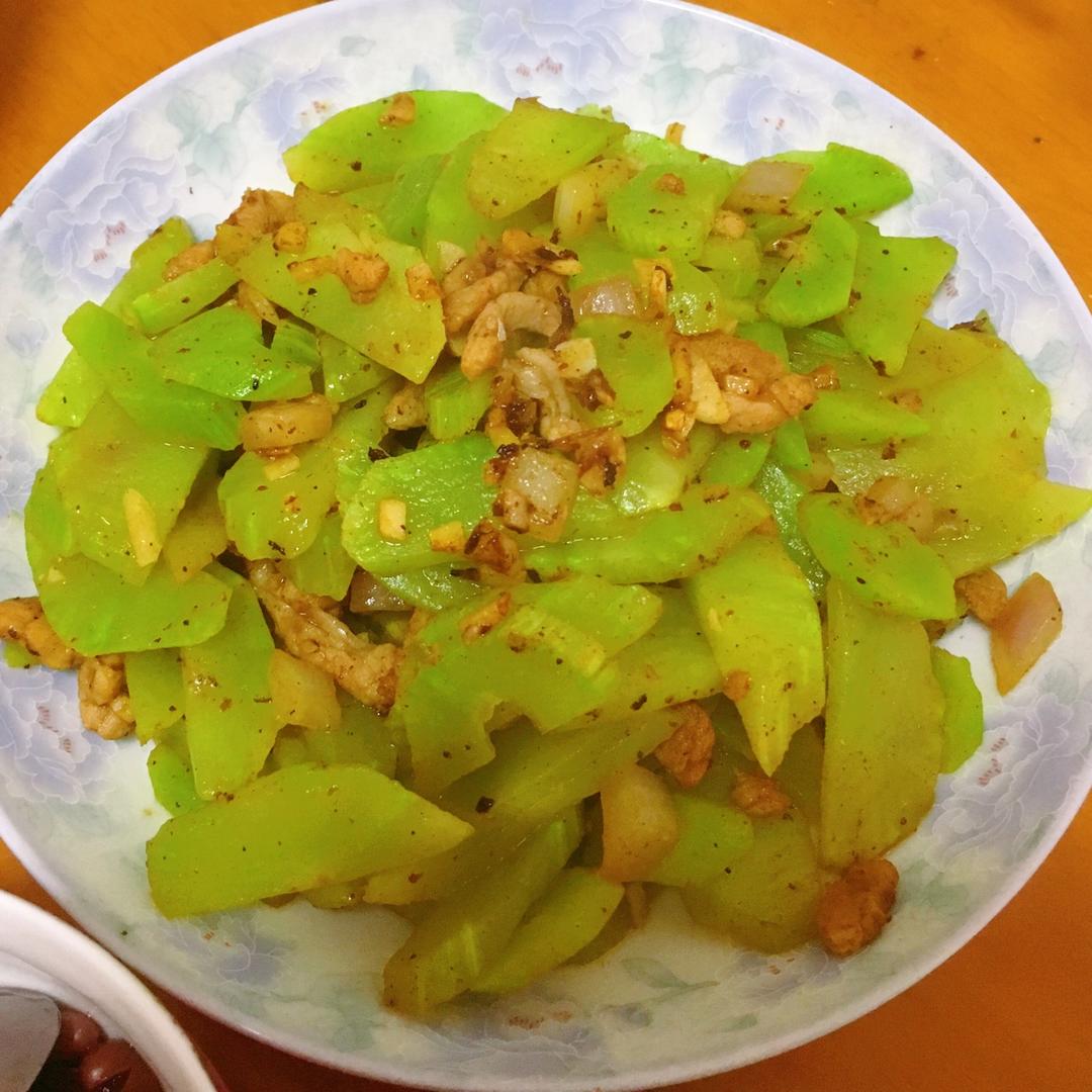 莴笋炒肉
