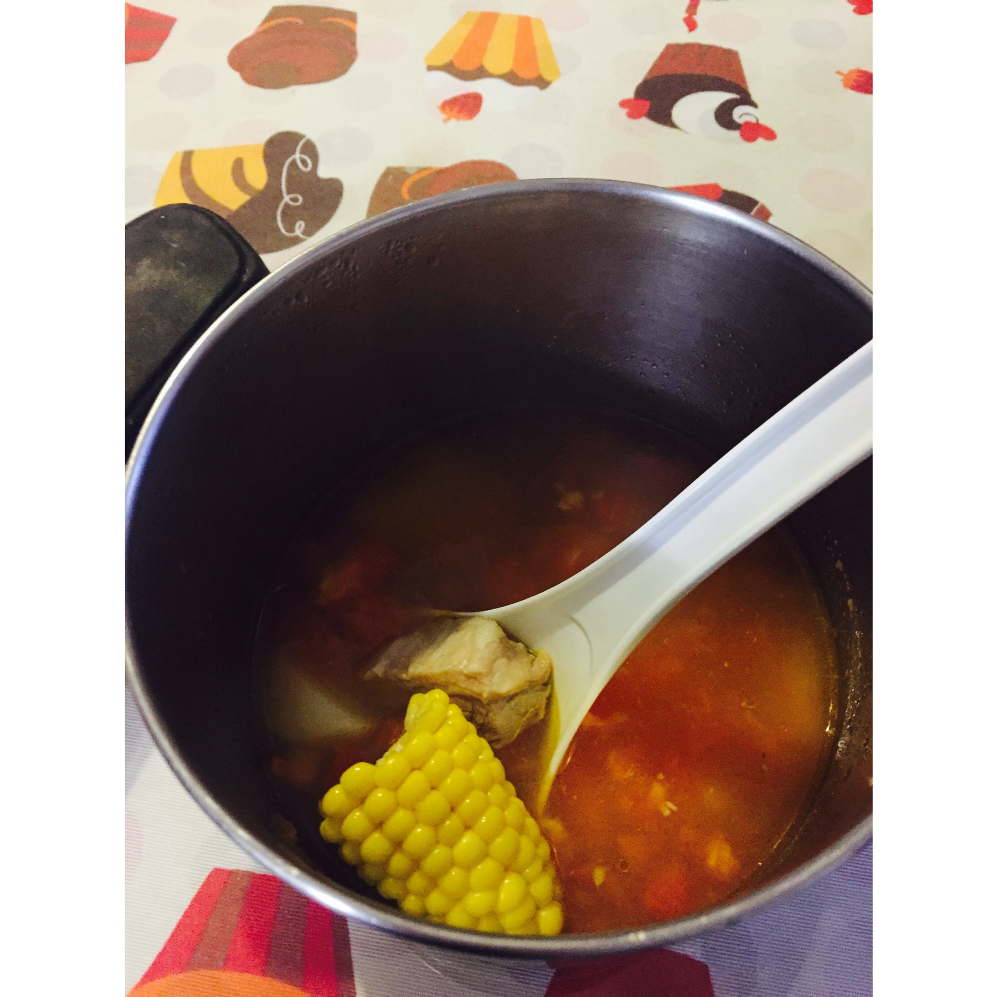 番茄土豆玉米排骨汤