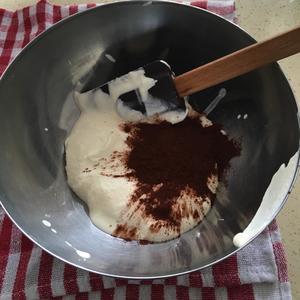酸奶油巧克力香蕉面包
（像蛋糕的快手面包）的做法 步骤1