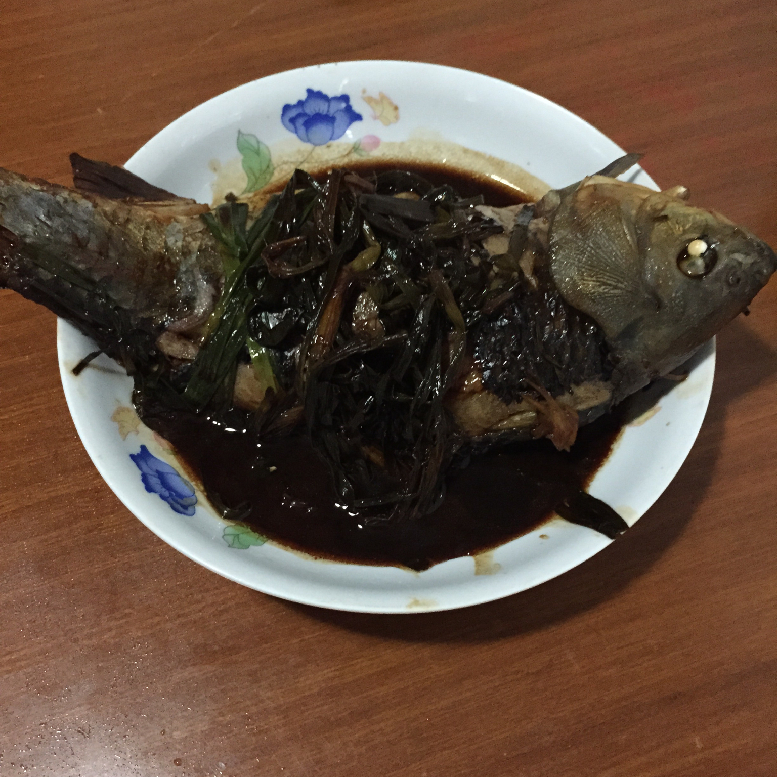 葱烤鲫鱼