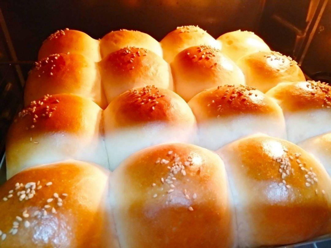 椰蓉奶香小餐包