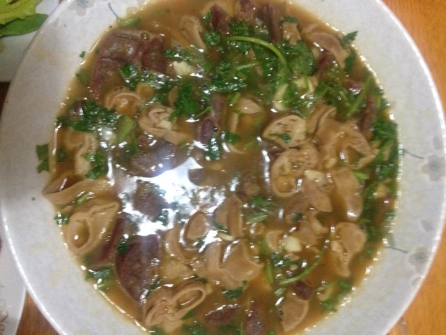 烂蒜烩肥肠