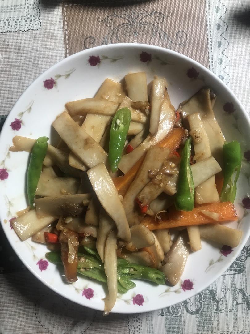 爆炒杏鲍菇