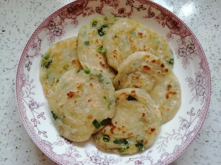 葱油饼-自己做薄脆酥香层层分明且一点儿都不油