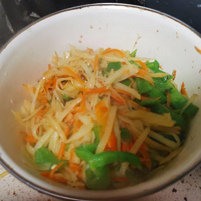 青椒胡萝卜土豆丝