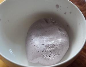 自制紫米粉玫瑰酱汤圆的做法 步骤2
