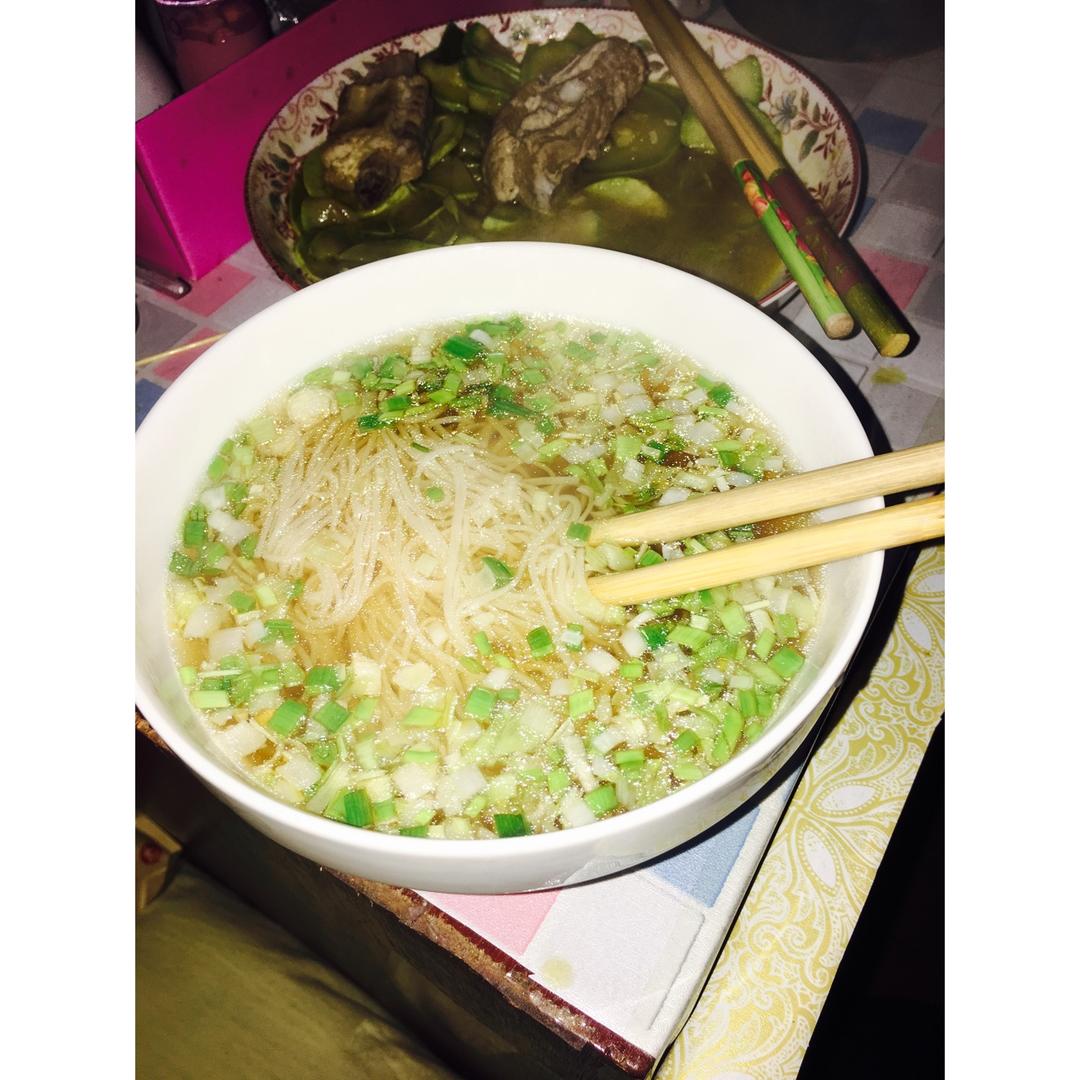 我的一人食：酸汤挂面