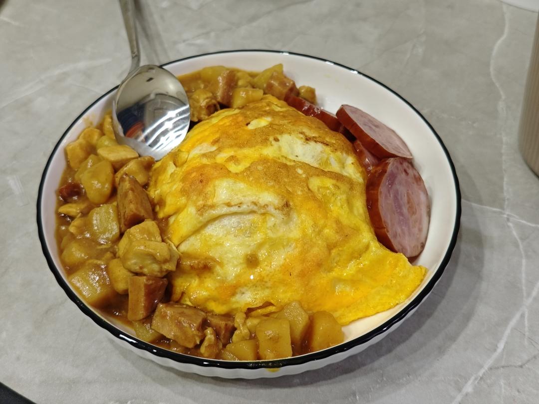 日式咖喱鸡蛋包饭