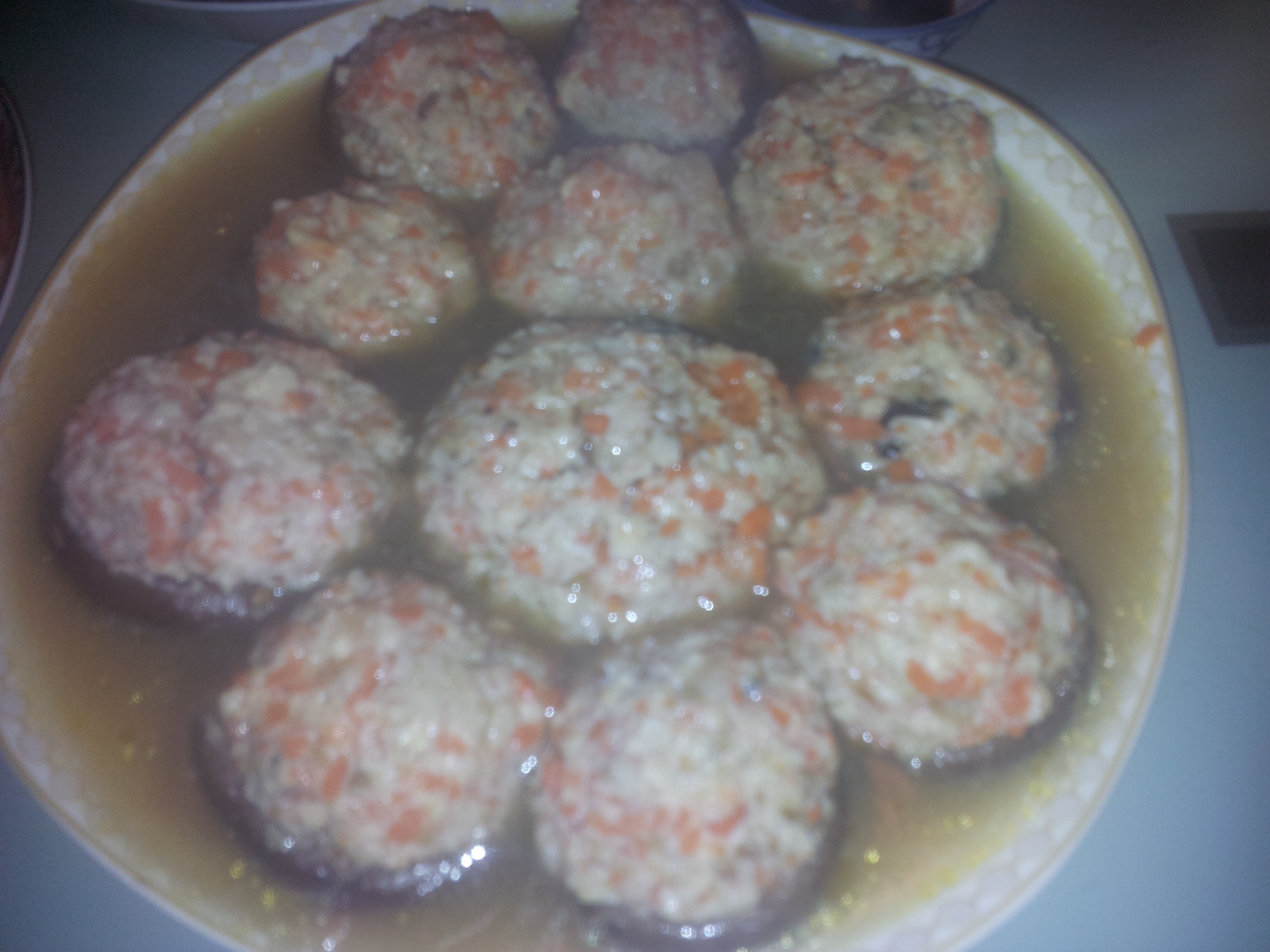 豆腐肉末酿香菇