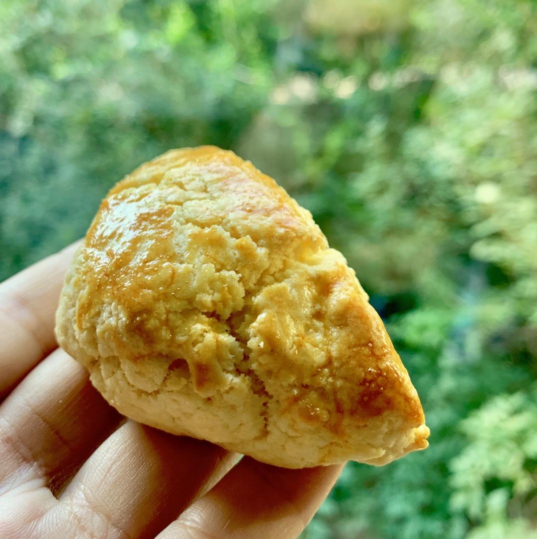 完美裂纹～百分百成功的超好吃奶香司康（禁止搬运）