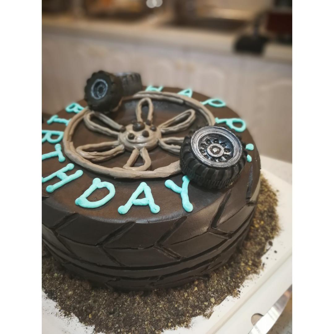 蛋糕 神奇的巧克力面 seekee做的神奇的巧克力面轮胎蛋糕[调皮][调皮]