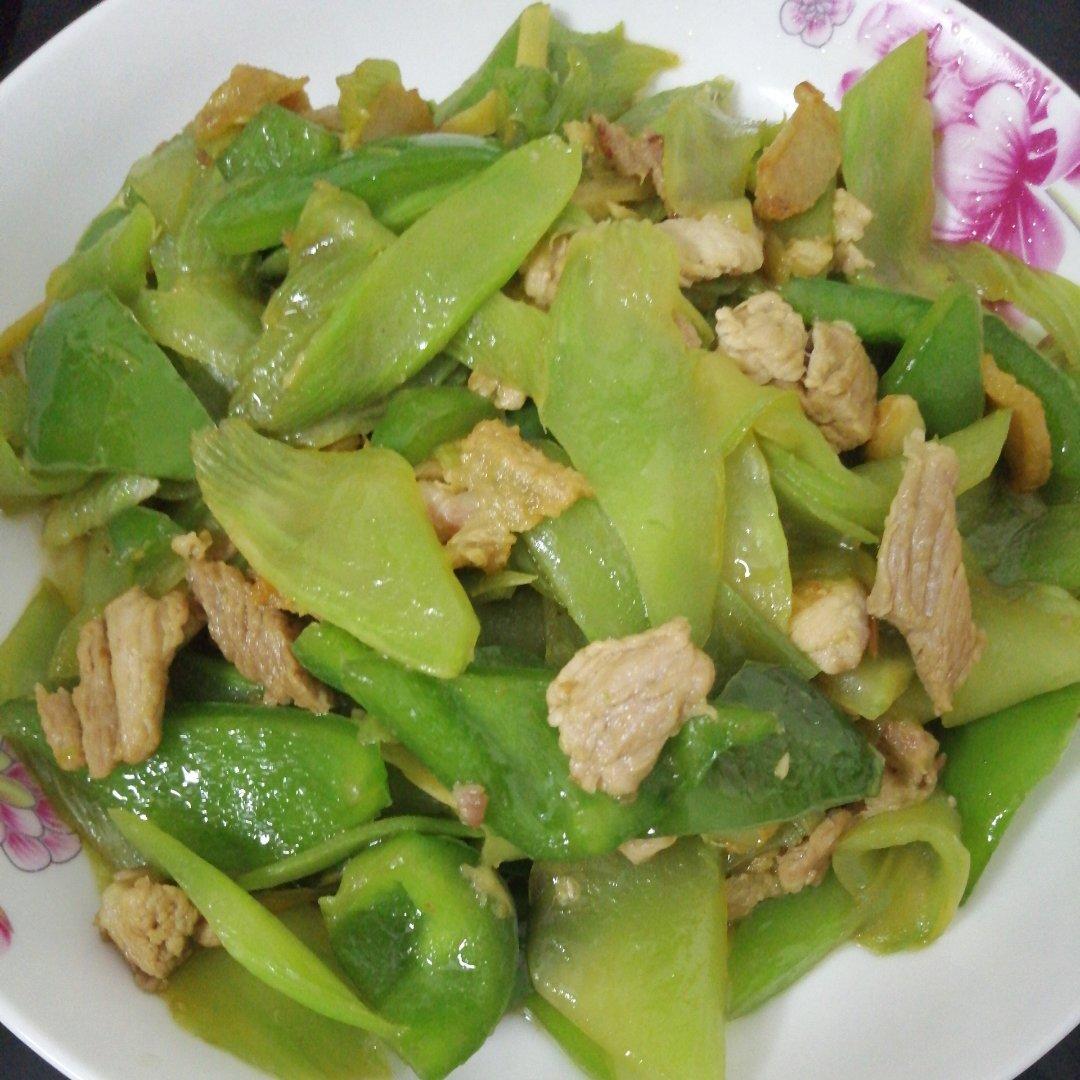 莴笋炒肉片