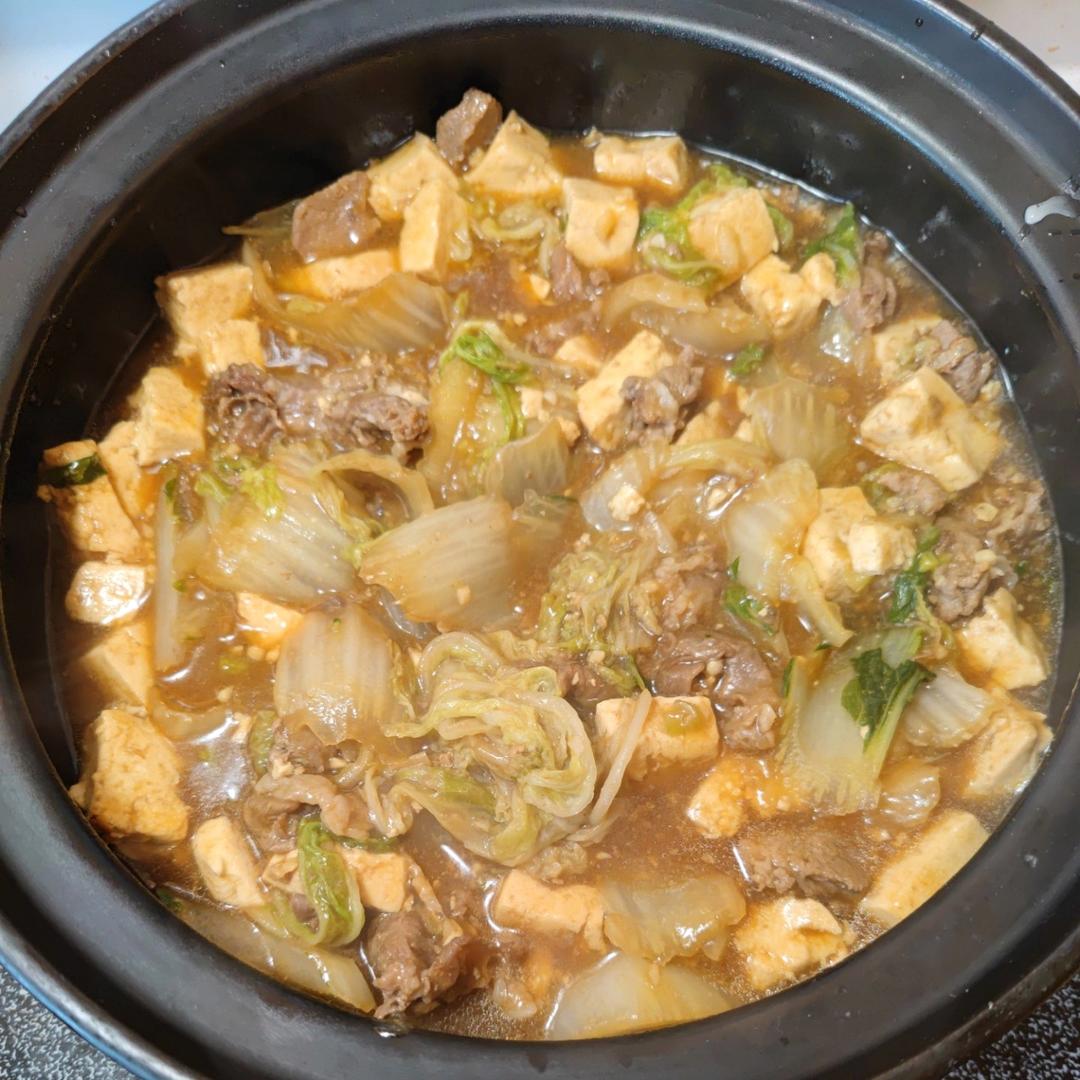 ✨无敌下饭❗️好吃到哭的白菜火腿豆腐煲