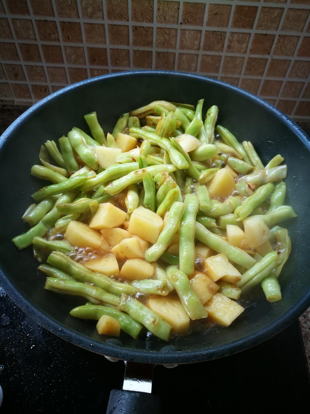 土豆炖豆角